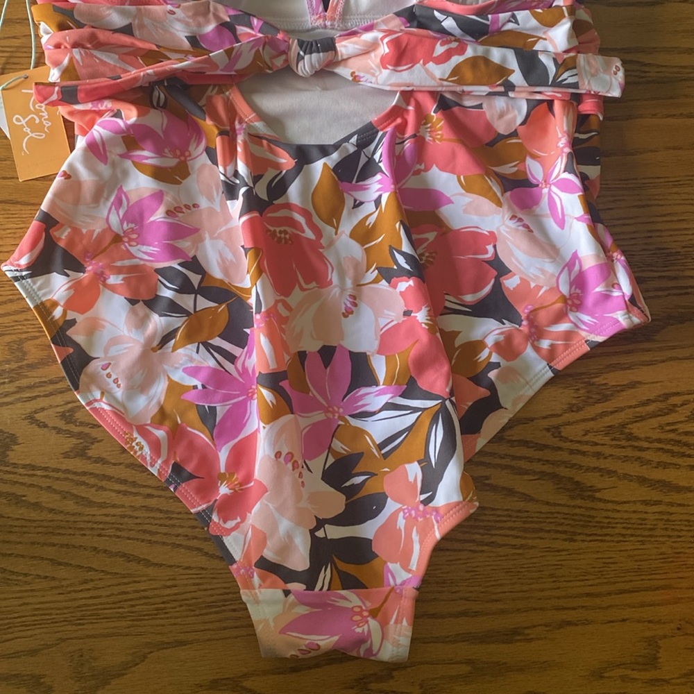 NWT Kona Sol One Piece Swimsuit - Picture 9 of 11